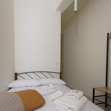 Athens Commercial المظهر الخارجي الصورة