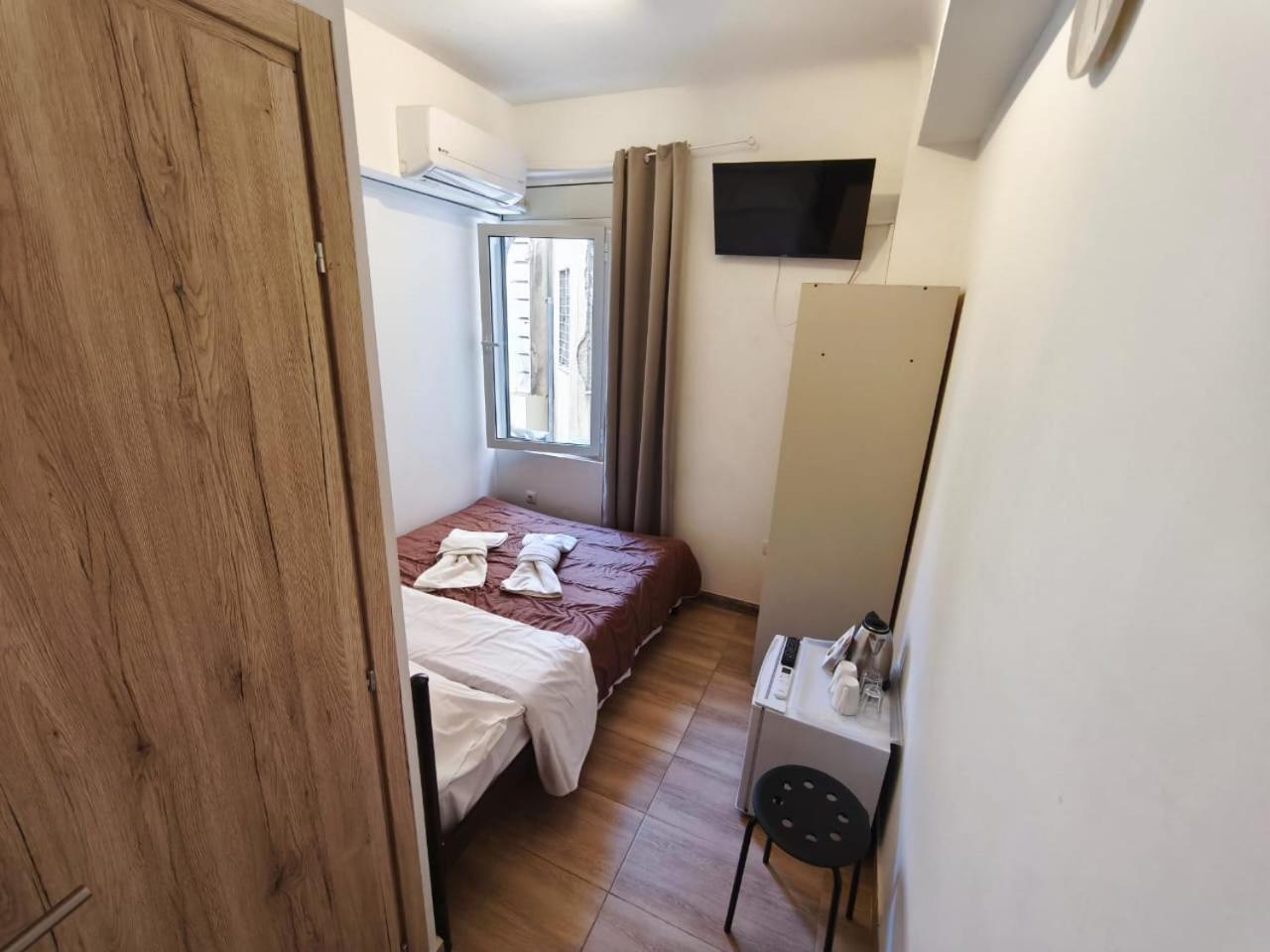 Athens Commercial المظهر الخارجي الصورة